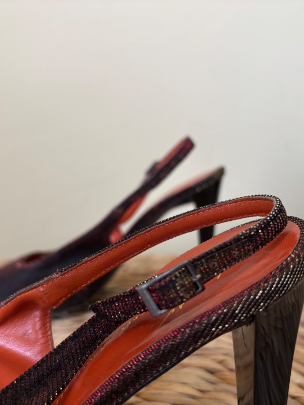 GIUSEPPI ZANOTTI Design / VICINI / red / gold pointed toe slingback heel / 37.5 - Picture 7 of 15